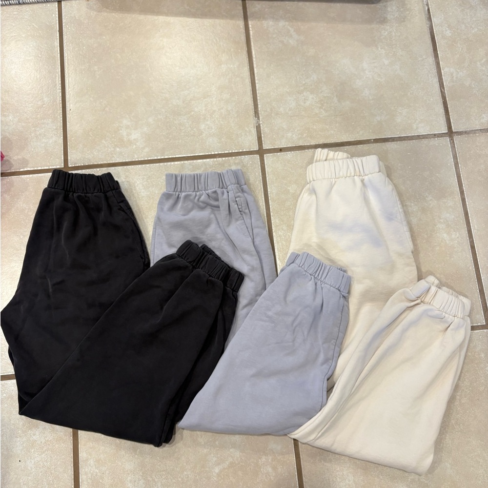 Brandy Melville Rosa Sweat BUNDLE of 3!